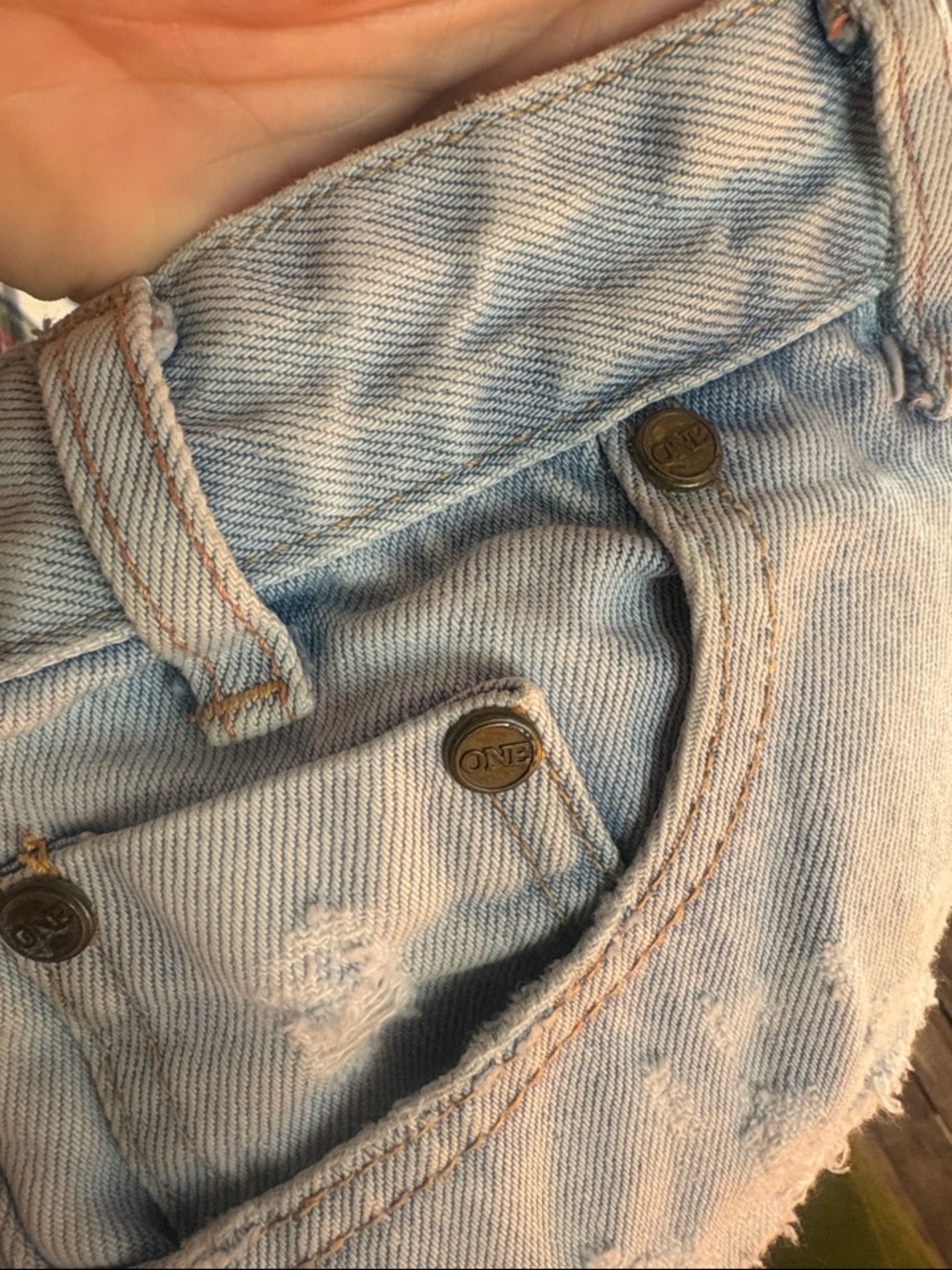 ONE TEASPOON Women's LighT WASH TRASHED FREE BIRDS - Picture 4 of 9